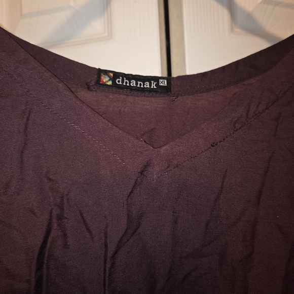 Elegant Purple Embroidered Women's Top - Picture 8 of 8